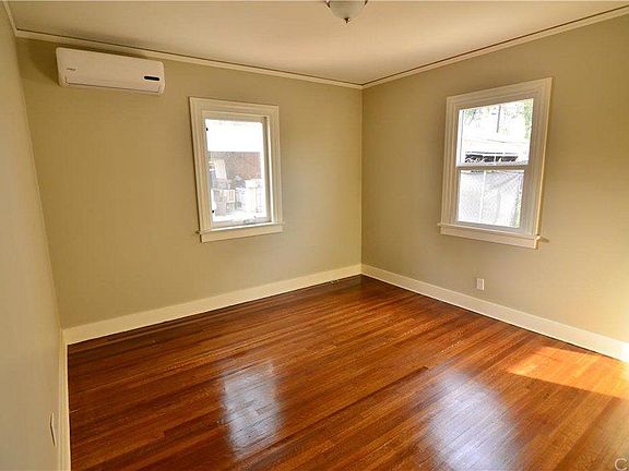 3rd image of 2255 Lillyvale Ave