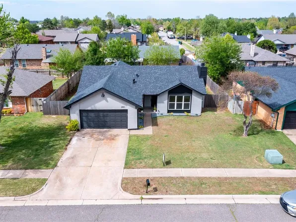 2901 Countrywood Ln, Edmond, OK 73012