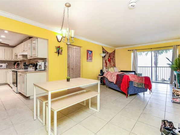 1428 SE 4th Ave APT 240, Deerfield Beach, FL 33441