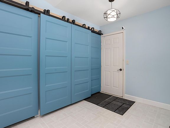 5th image of 3118 Harbor Ct