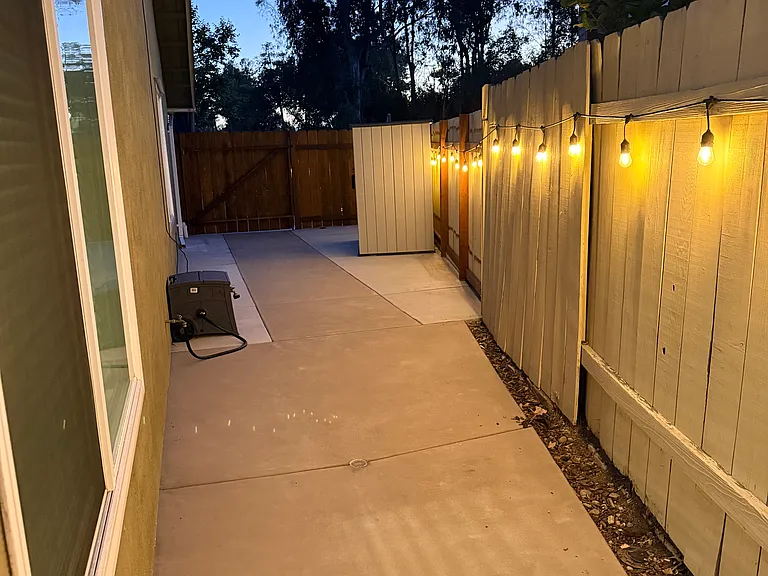 11169 Avenida Del Gato — Photo 32