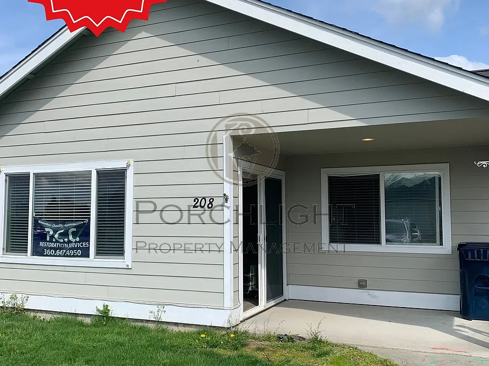 208 Noble St #1