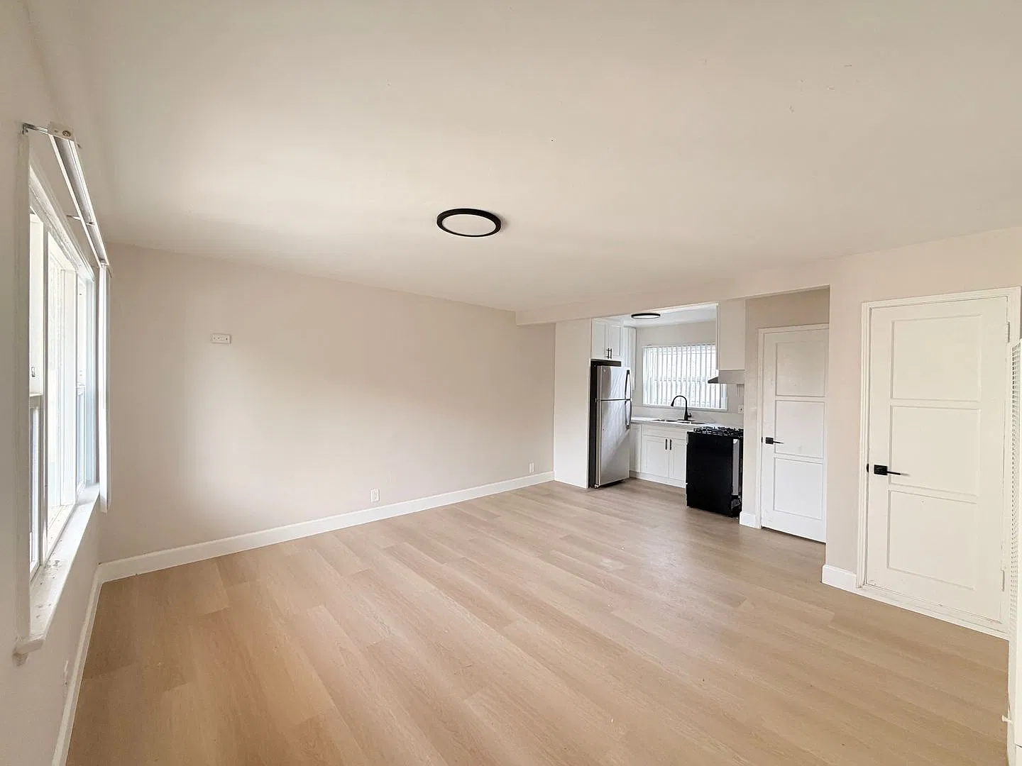 1818 S. Arapahoe Street — Photo 4