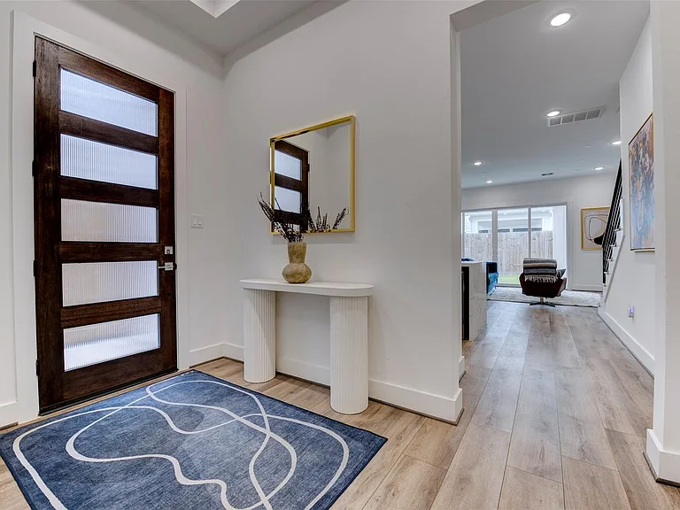 3517 McIlhenny St — Photo 3