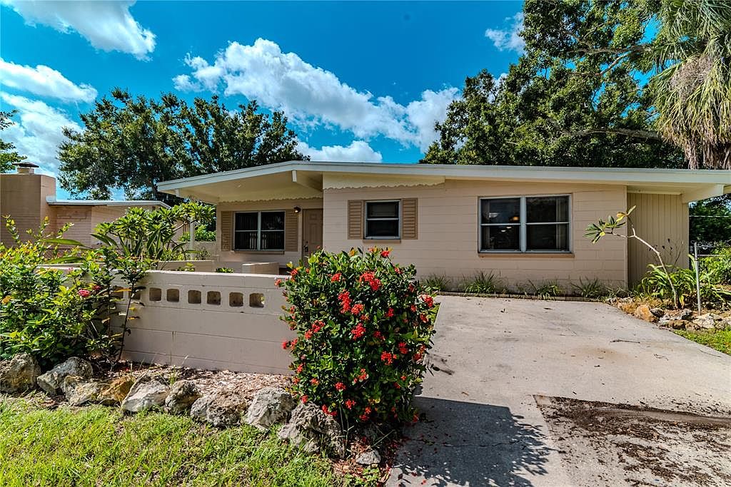 6242 56th Ave N, Saint Petersburg, FL 33709 | Zillow