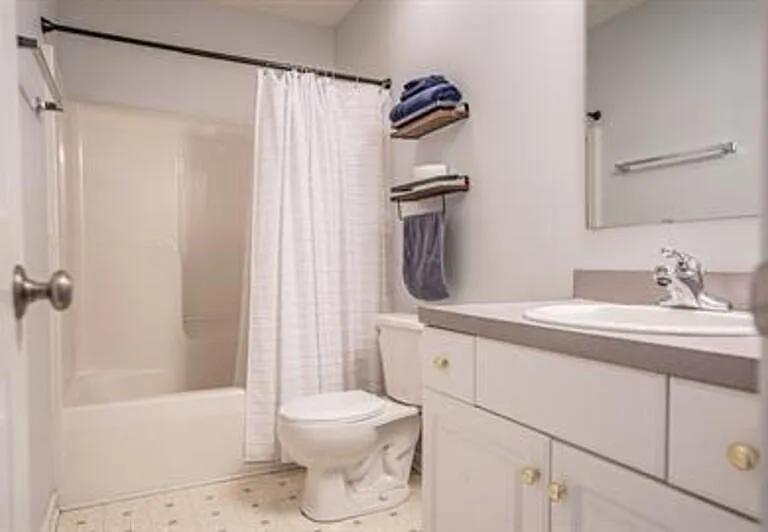 475 Northview Dr — Photo 15