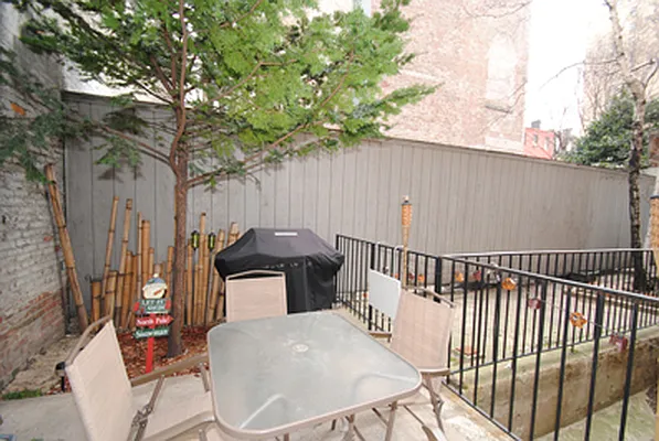 Rented by Buchbinder & Warren | media 26