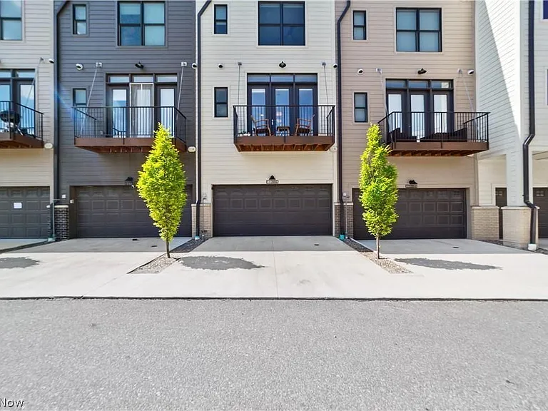 11206 N Park Pl #4 — Photo 35