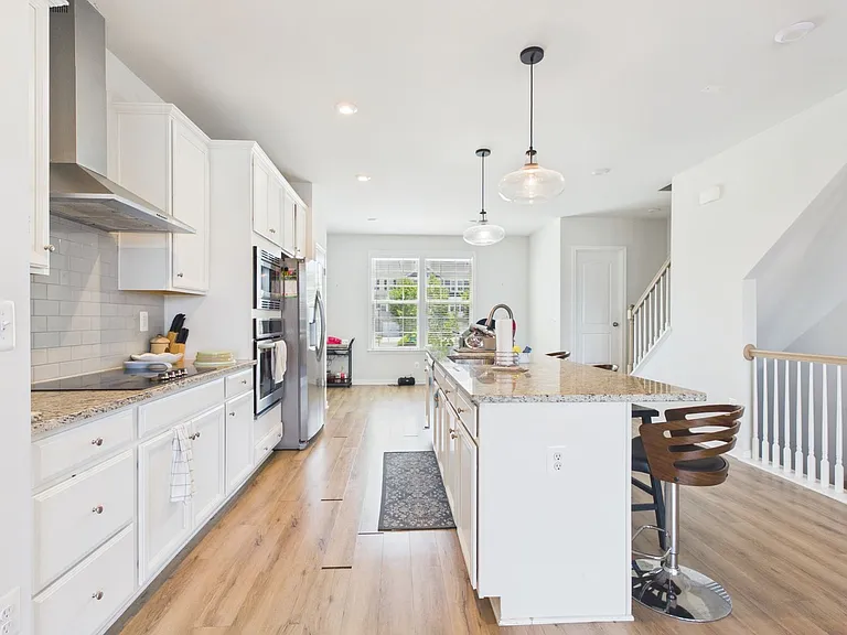 1405 Kerr Dr — Photo 12