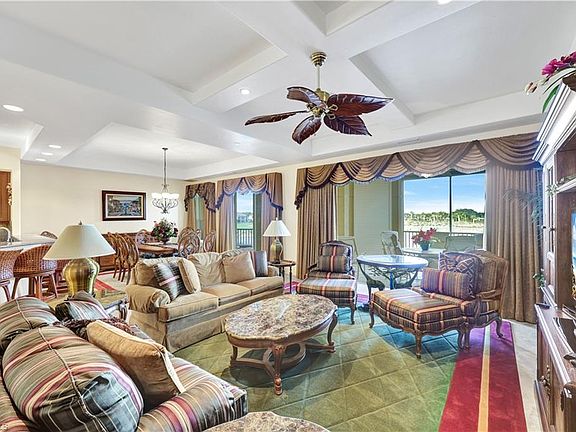 5th image of 530 Avellino Isles CIR #7-201