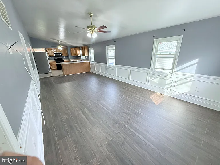 733 N Lenola Rd — Photo 1