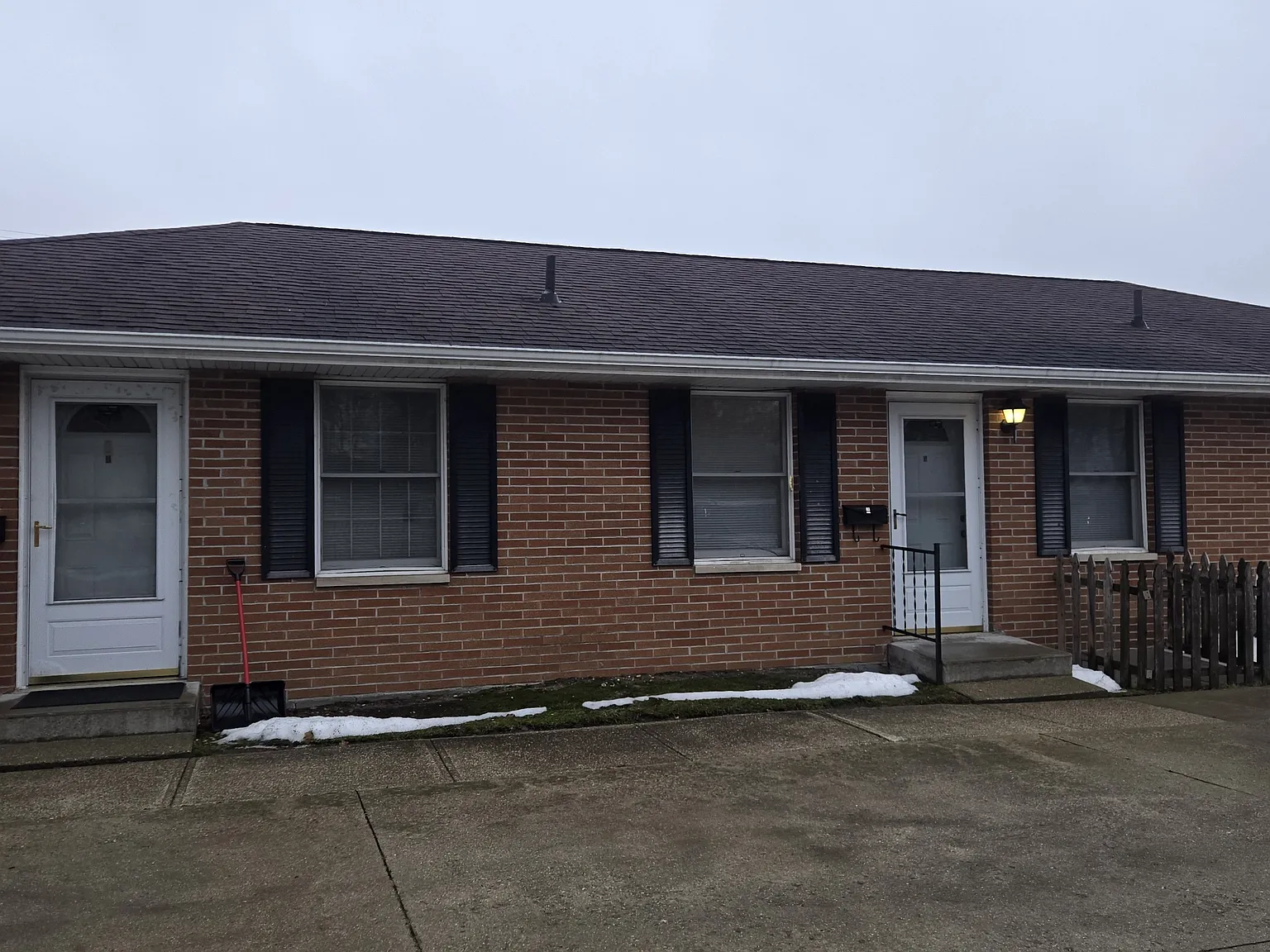105 Hobart Street - 5 — Photo 3
