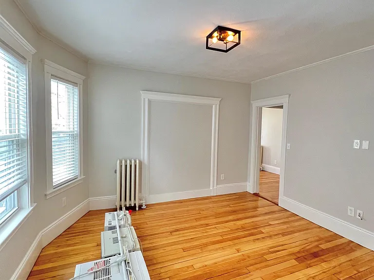 7 Westminster St — Photo 9