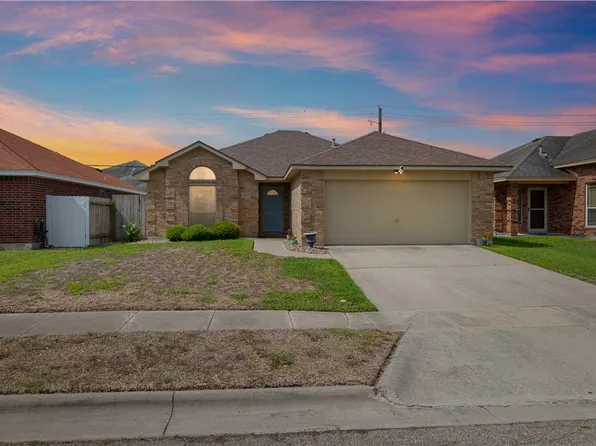 6829 Blue Skyway Dr, Corpus Christi, TX 78414
