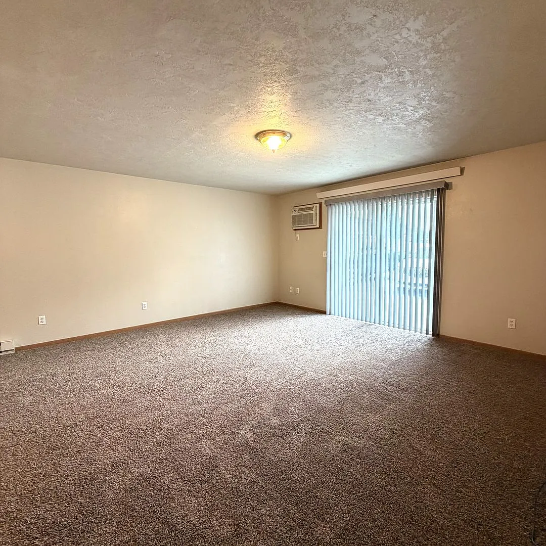 MMA Properties 2808 — Photo 2