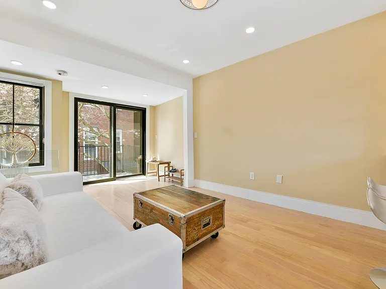 2 Lamson Ct #2 — Photo 5