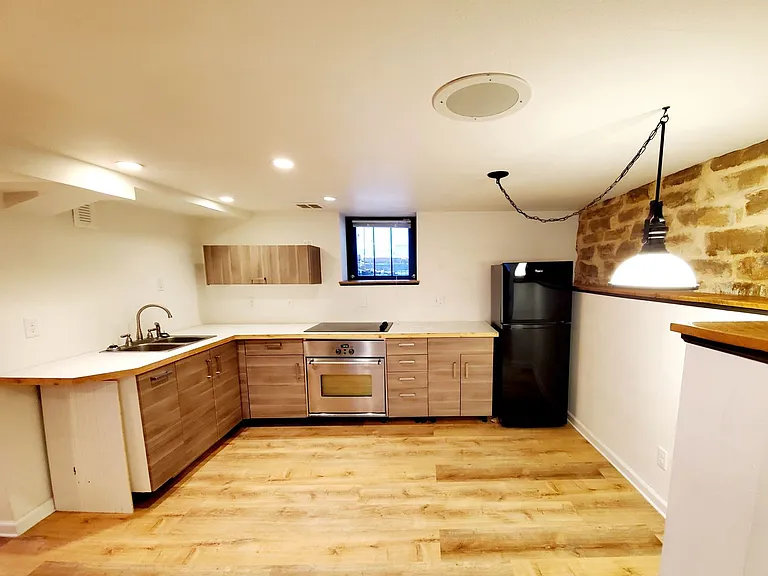 719 Remington St — Photo 33