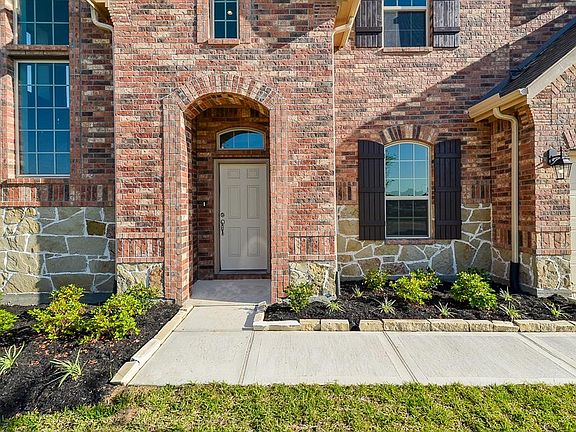 2nd image of 28910 Golden Spike Ct