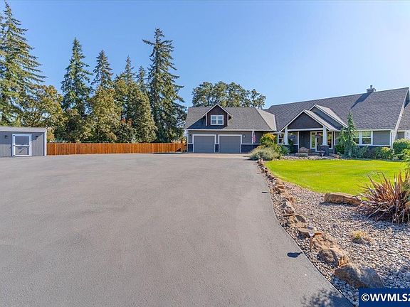 3rd image of 7292 Elmers Ct NE