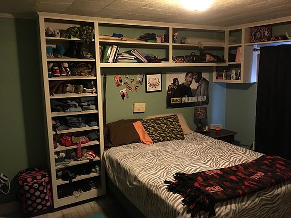 4th image of 1024 Nursery St