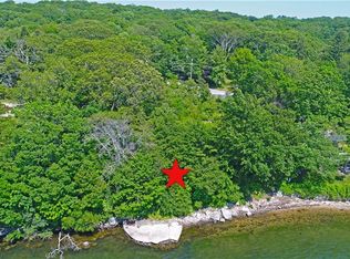 172 Niantic River Rd, Waterford, CT 06385