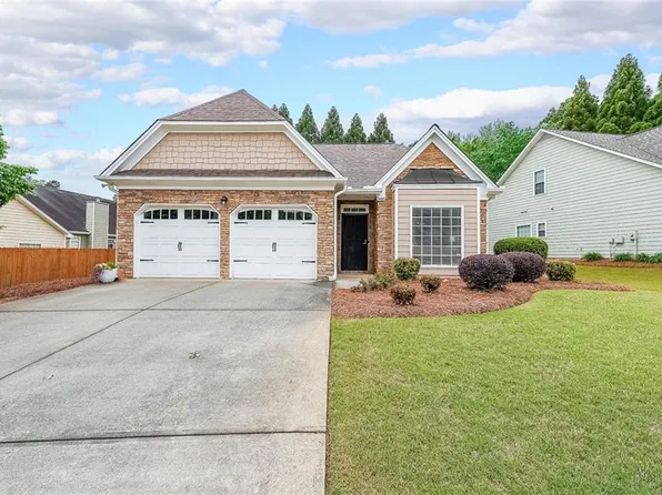905 Downyshire Dr, Lawrenceville, GA 30044