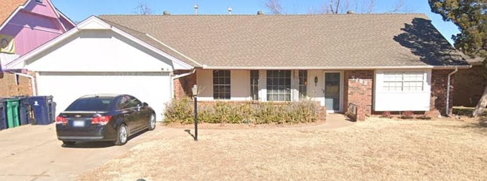 1st image of 5709 NW 113th St