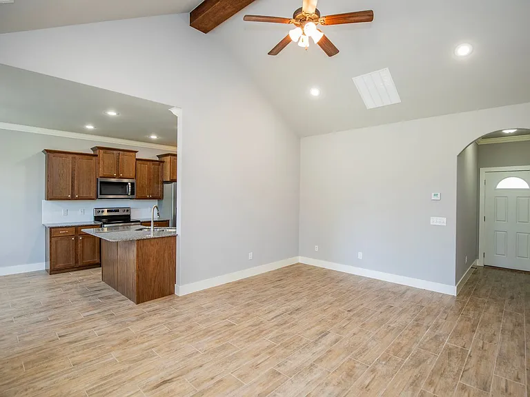 214 Alder St — Photo 5