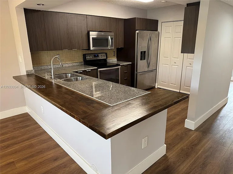 11749 Terra Bella Blvd — Photo 4
