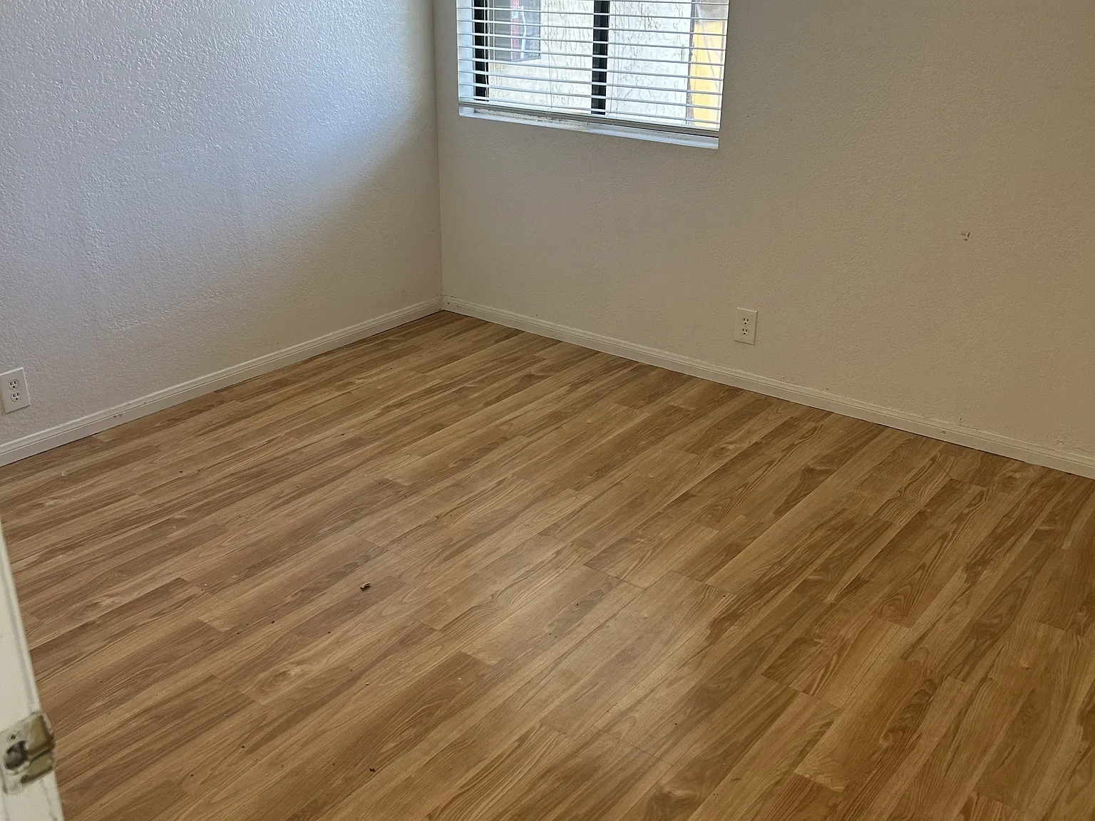 2 bed, 950 sqft, $2,650 — Photo 2