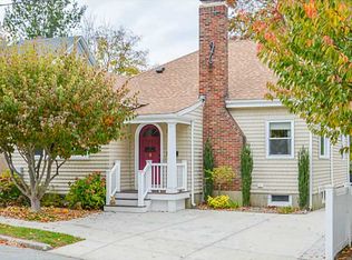 2 Ellery Rd, Newport, RI 02840