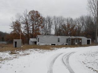 9075 Wager Rd, Lyons, MI 48851