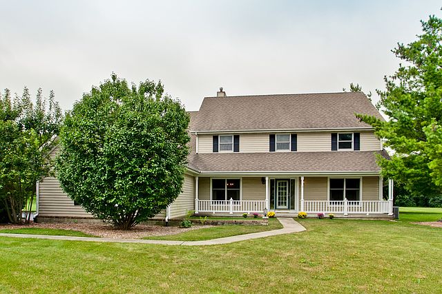 1st image of 19465 W Aspen Dr