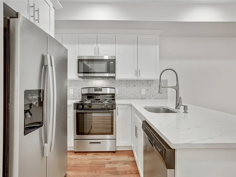 300 Halladay St #1 — Photo 13