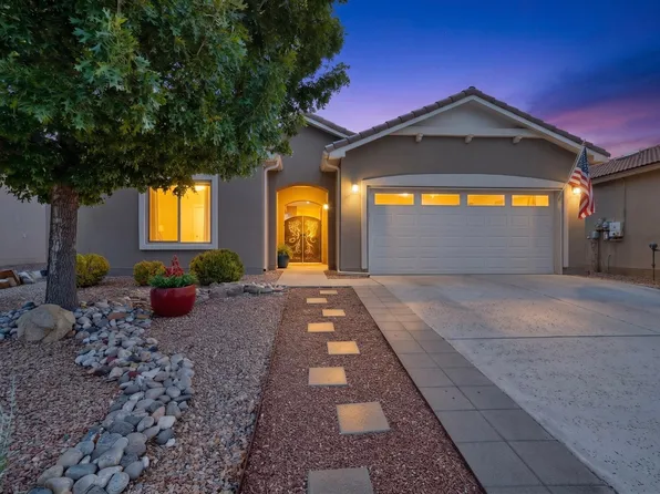 948 Evening Primrose, Bernalillo, NM 87004