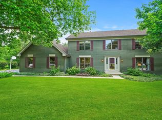 743 Jamestowne Ct, Dundee, IL 60118