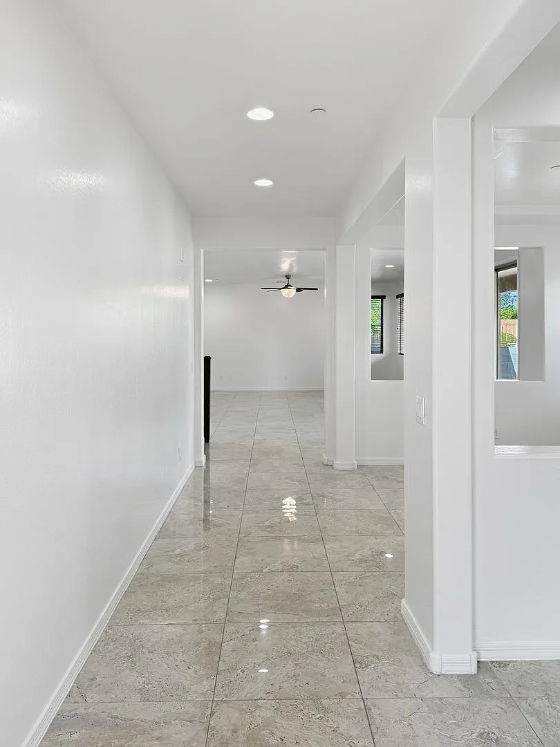 Beautiful North Phoenix Rental in a Prime Location! — Photo 3