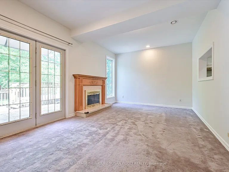 32 Marilyn Cres #MAIN — Photo 10