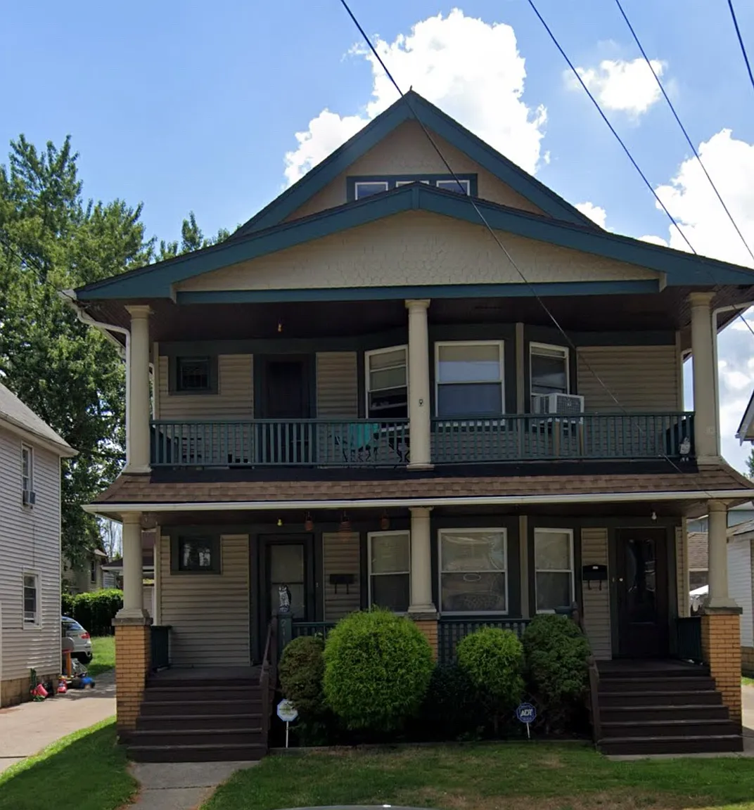 2113 Mayview Ave photo 1