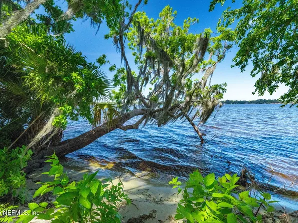 762 NATIONAL FOREST ROAD 75G Road, Palatka, FL 32177