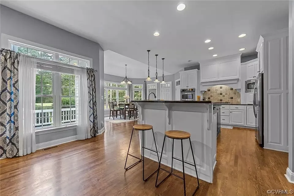 13631 Blue Heron Cir — Photo 4