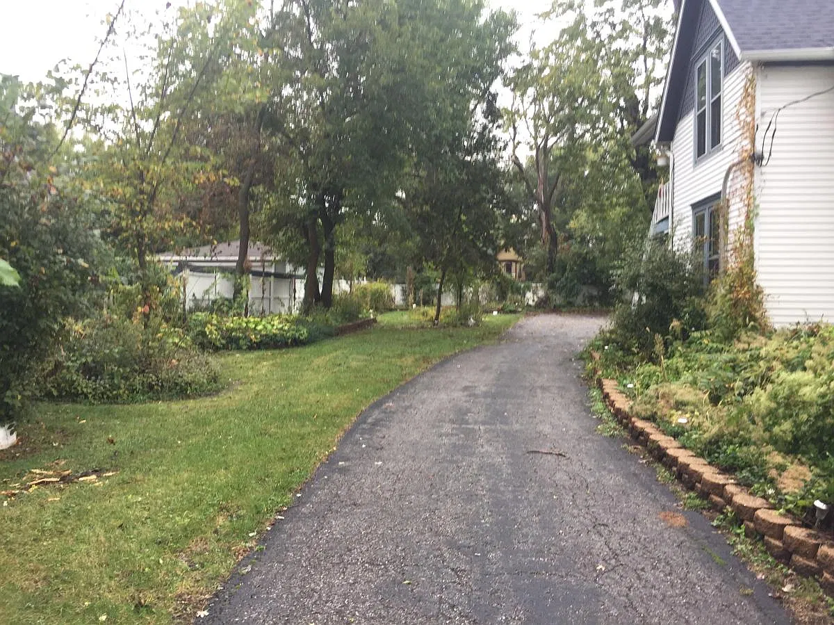449 S Main Street — Photo 2