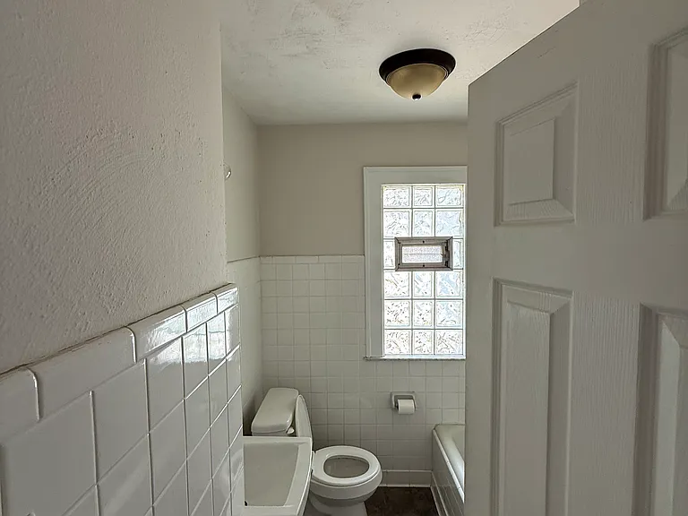 5420 Robert Ave — Photo 5