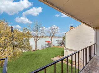 390 Driftwood Ct APT 3B, Azle, TX 76020