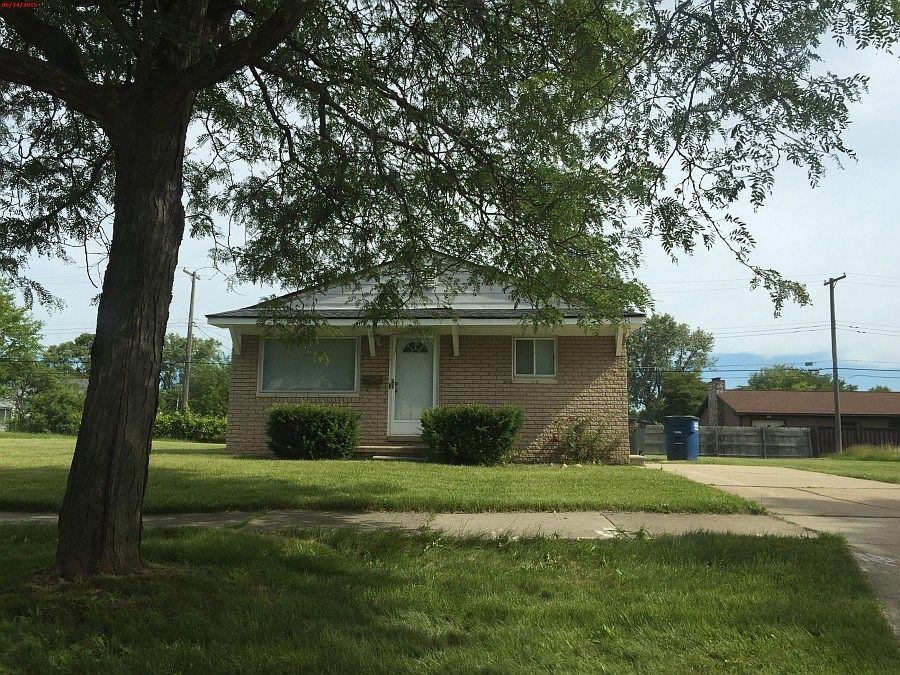 1st image of 28998 Richard St
