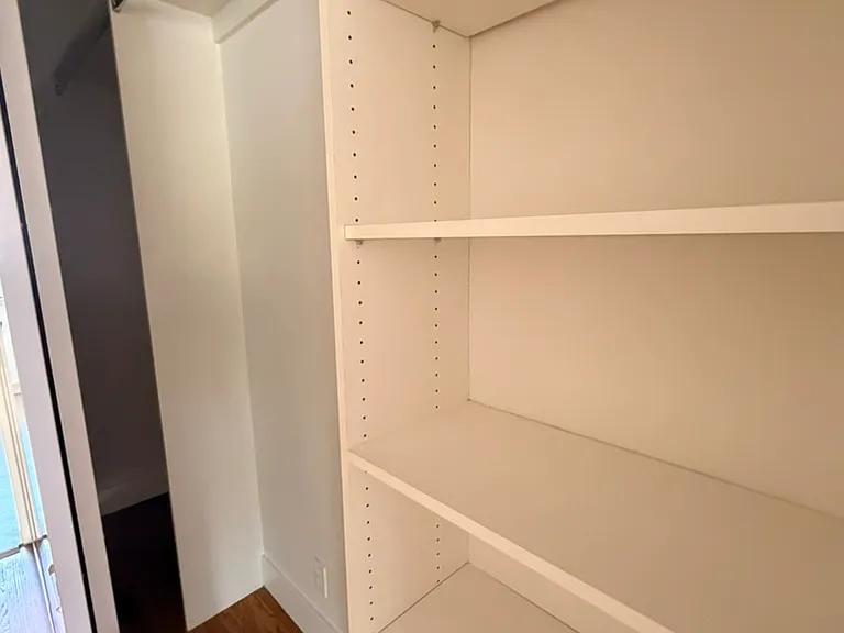 3138 S Barrington Ave #I — Photo 14