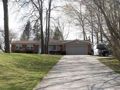 3497 Lahring Rd, Linden, MI, 48451