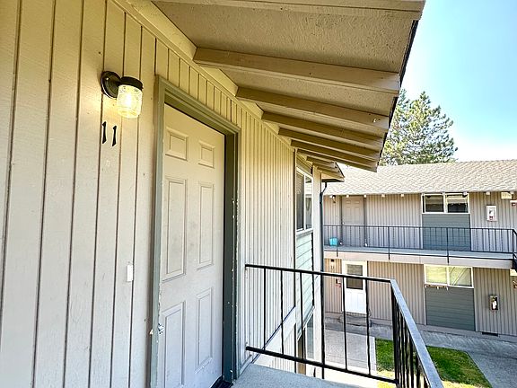 2nd image of 1618 SW Lava Ave #11