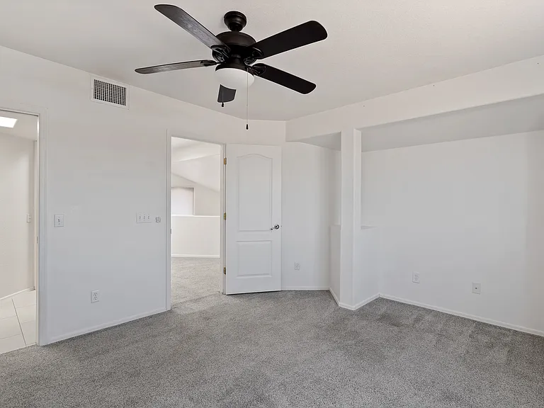 4295 Desert Springs Trl — Photo 15