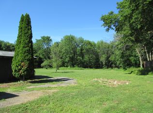 30 Ladd Rd, Sturbridge, MA 01566